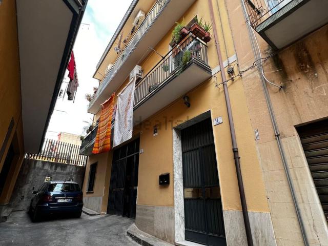 Villetta bifamiliare in vendita di 450 m² in Via Oberdan