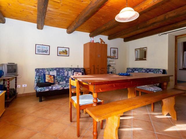 Villetta bifamiliare in vendita di 47 m² in Via Vola, 36