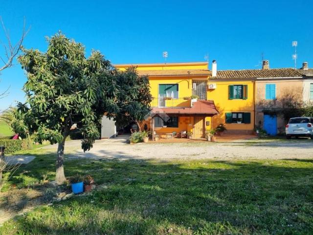 Villetta bifamiliare in vendita di 480 m² in Contrada Selva, 1