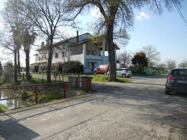 Case e ville in vendita di 498 m² in Borgo Candeletis, 1