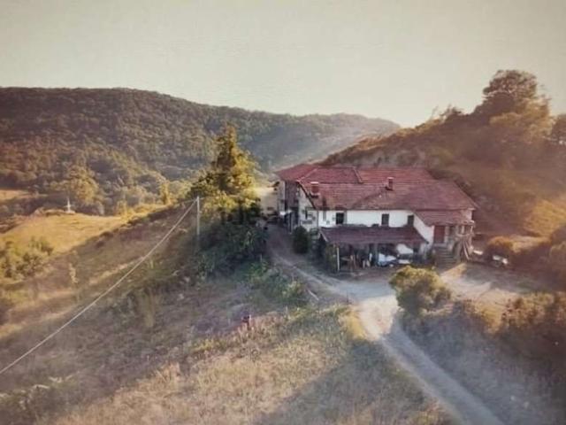 Villetta bifamiliare in vendita di 400 m²