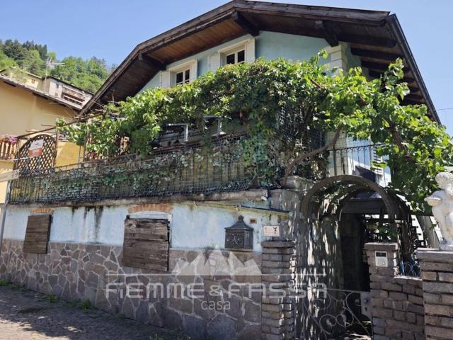 Villetta bifamiliare in vendita di 400 m² in Vicolo Tomasi, 2