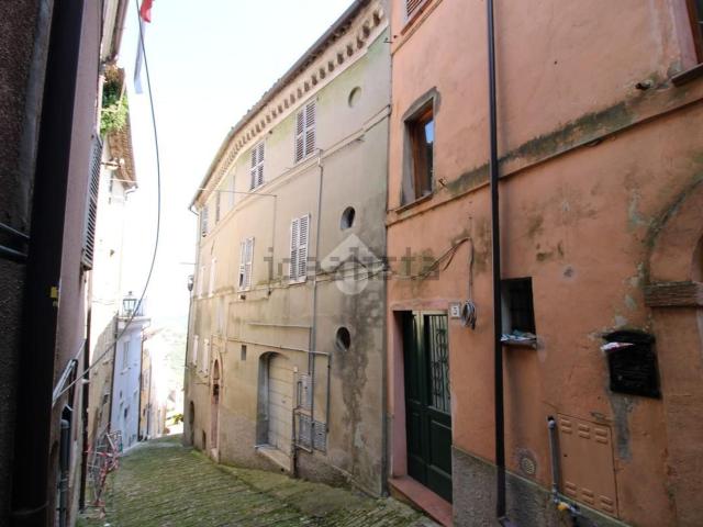 Villetta bifamiliare in vendita di 400 m² in Vicolo del Pozzo, 9