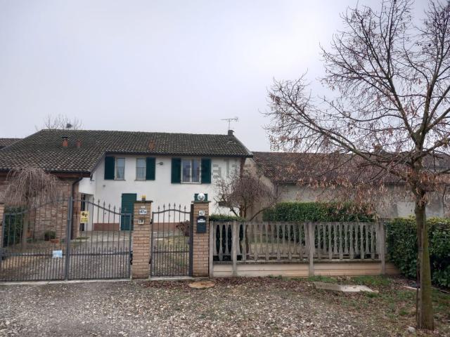 Villetta bifamiliare in vendita di 400 m² in Via CASONI