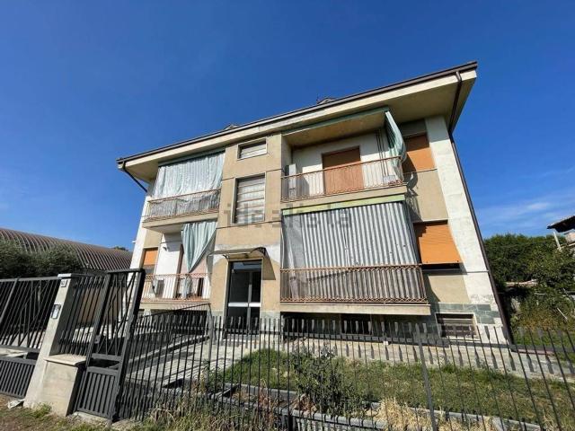 Villetta bifamiliare in vendita di 400 m² in Via del Coniglio