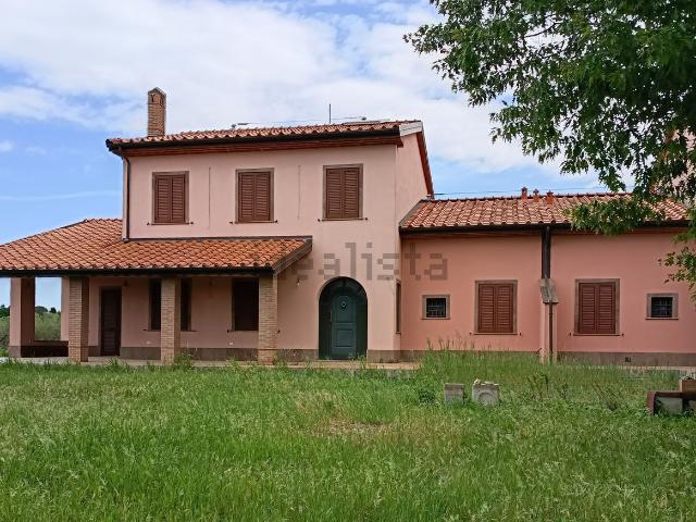 Villetta bifamiliare in vendita di 400 m² in Via della Macchia