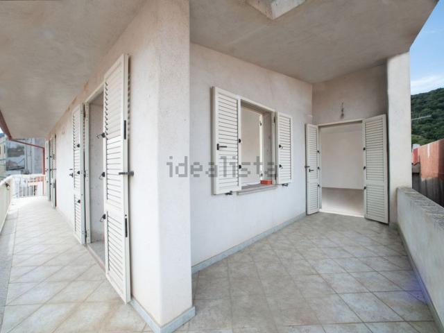 Villetta bifamiliare in vendita di 400 m² in Via Piemonte, 92