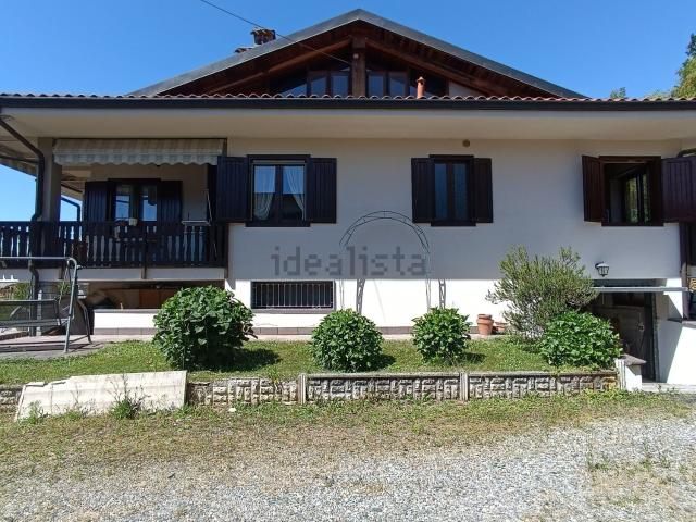 Villetta bifamiliare in vendita di 400 m² in Via Rivara