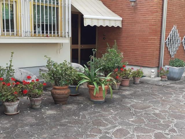 Villetta bifamiliare in vendita di 400 m²