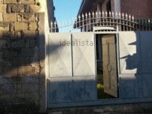 Villetta bifamiliare in vendita di 405 m² in Via Tivoli, 7