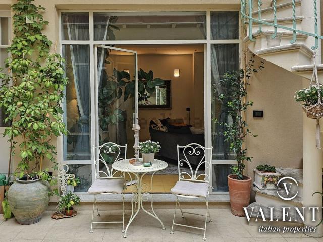 Villetta bifamiliare in vendita di 405 m² in Via Enrico Dandolo, 18