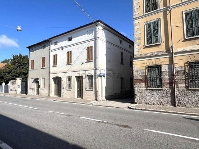 Villetta bifamiliare in vendita di 406 m²