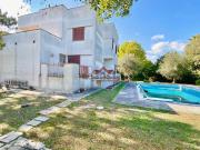 Villetta bifamiliare in vendita di 420 m² in Strada Torrebella