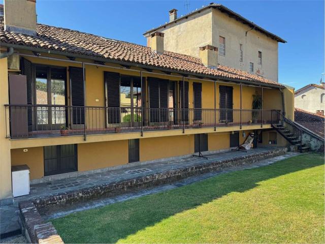 Villetta bifamiliare in vendita di 430 m² in Via delle Rosine, 5