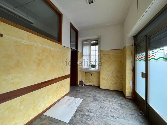 Villetta bifamiliare in vendita di 544 m² in Via Campofiori, 18