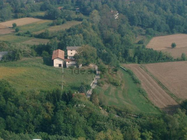 Villetta bifamiliare in vendita di 550 m² in Via San Giuseppe