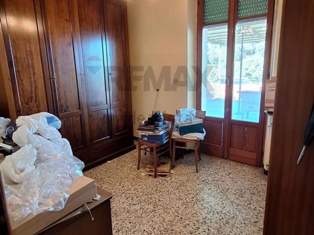 Villetta bifamiliare in vendita di 569 m²