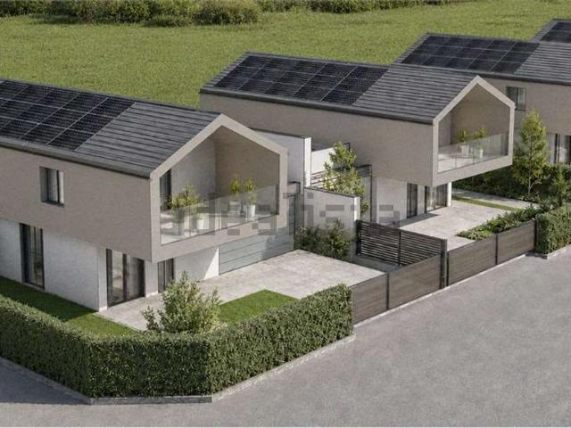 Villetta bifamiliare in vendita di 598 m²