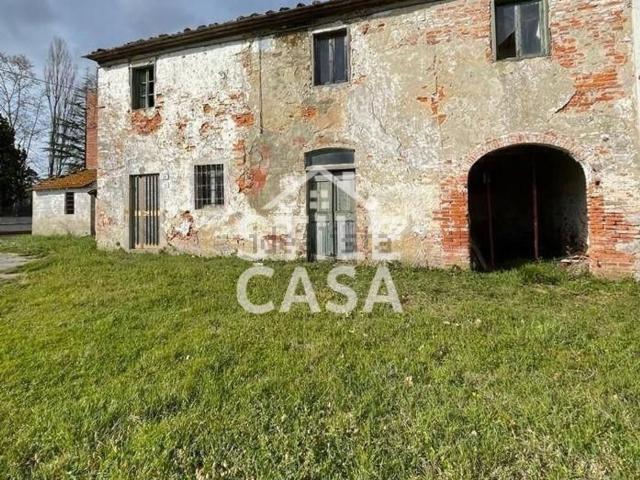 Villetta bifamiliare in vendita di 503 m² in Via Martiri della Libertà
