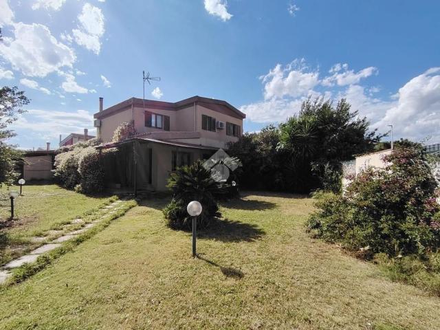 Villetta bifamiliare in vendita di 500 m² in Via Marghine, 11