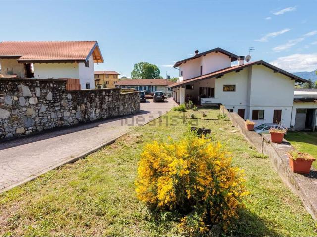 Villetta bifamiliare in vendita di 500 m² in Via Prato dell&apos Oca