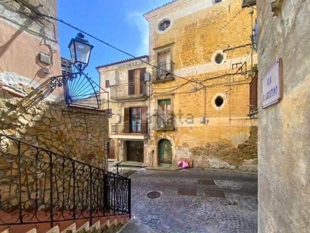 Villetta bifamiliare in vendita di 504 m² in Via Duomo