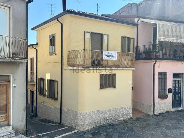 Villetta bifamiliare in vendita di 50 m² in Via Mazzini, 7