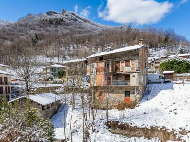 Villetta bifamiliare in vendita di 50 m² in Via IV Novembre, 151