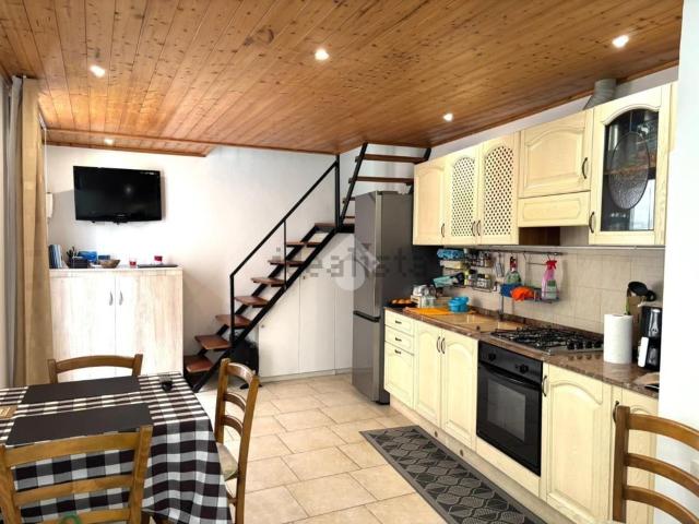 Villetta bifamiliare in vendita di 50 m² in Via Stanislao Senape de Pace, 32