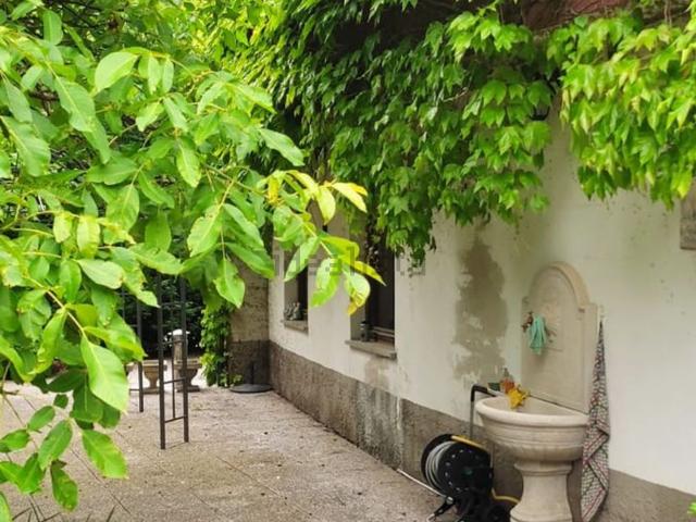 Villetta bifamiliare in vendita di 523 m²