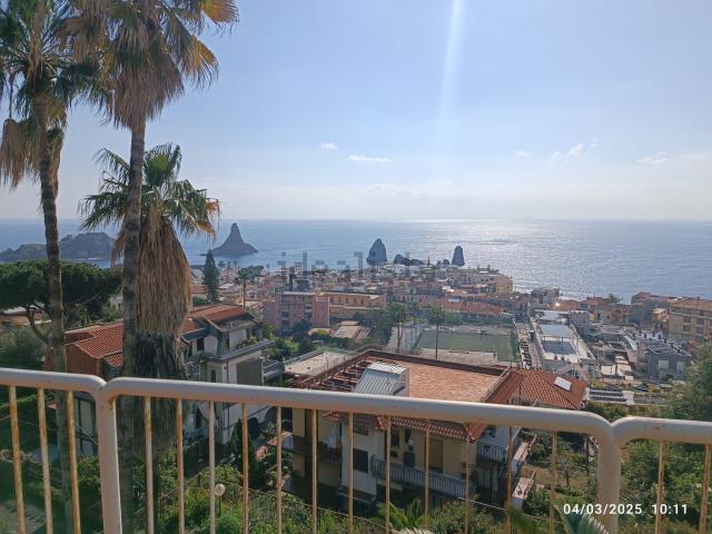 Villetta bifamiliare in vendita di 650 m² in Via G. M. Frontini