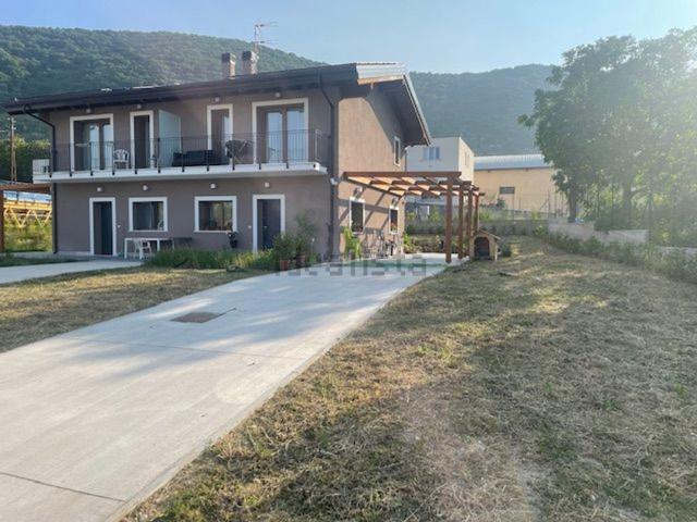 Villetta bifamiliare in vendita di 65 m² in Borgo incile