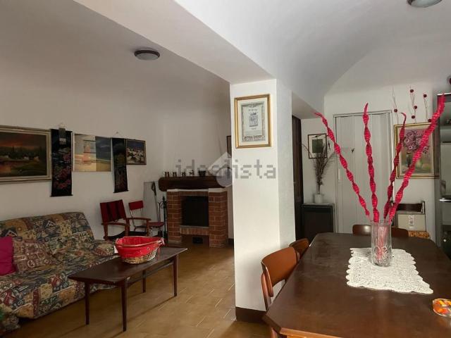 Villetta bifamiliare in vendita di 65 m² in Frazione Maglione, 22
