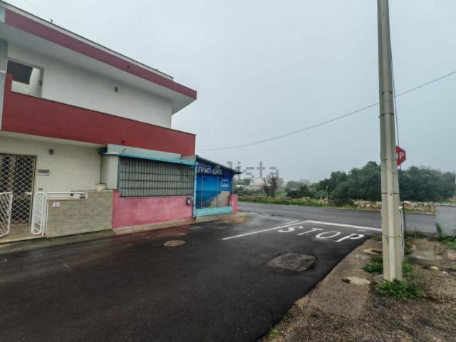 Villetta bifamiliare in vendita di 65 m² in Via Montale