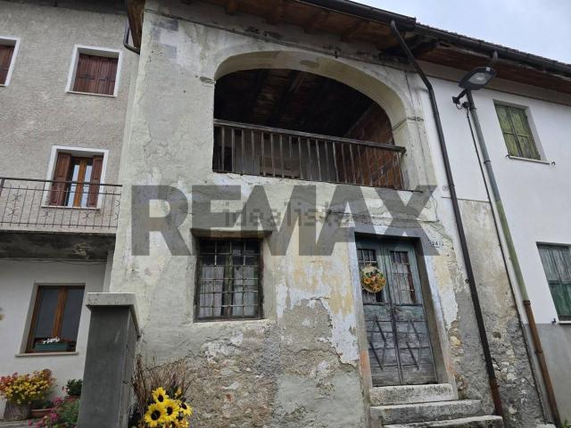 Villetta bifamiliare in vendita di 66 m² in Località Faller, 24