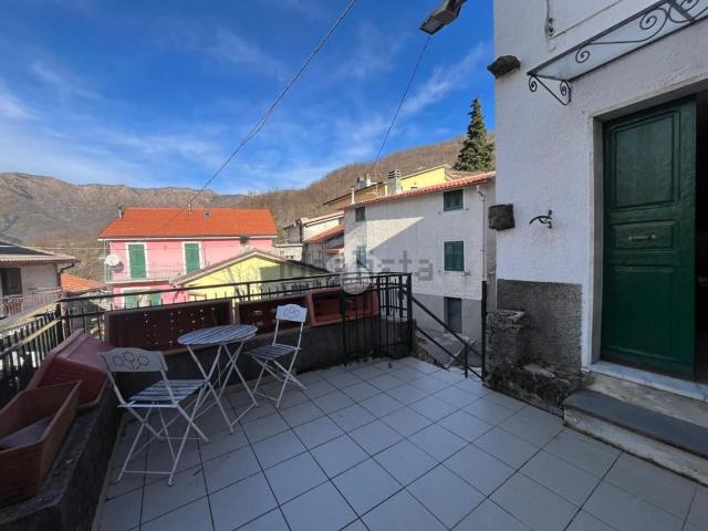 Villetta bifamiliare in vendita di 67 m² in Via Arzeno