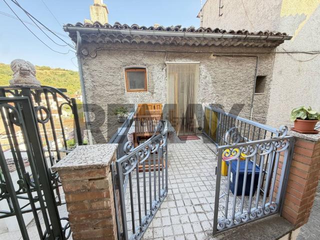 Villetta bifamiliare in vendita di 67 m² in Via Cipollaro, 8