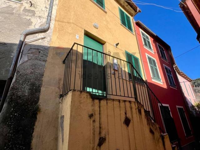 Villetta bifamiliare in vendita di 68 m² in Via Cristoforo Colombo, 7
