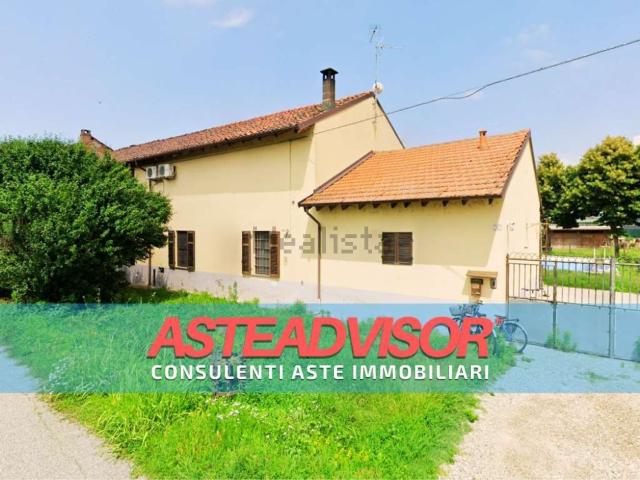 Villetta bifamiliare in vendita di 694 m² in Strada Albonese, 1
