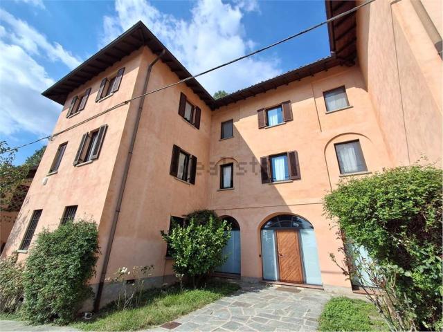 Villetta bifamiliare in vendita di 603 m²