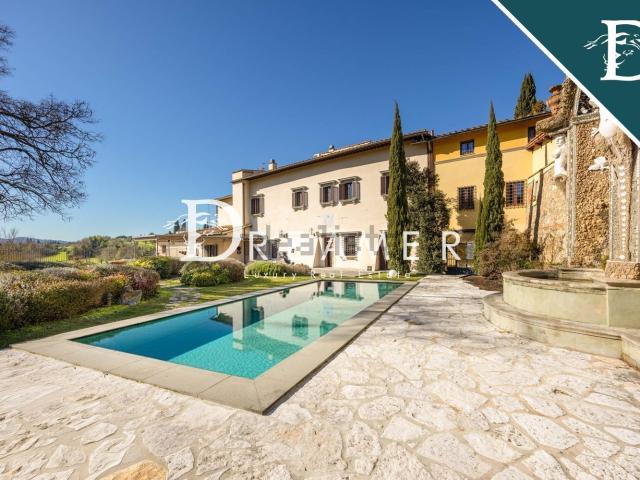 Villetta bifamiliare in vendita di 600 m² in Via di San Felice a Ema, 29