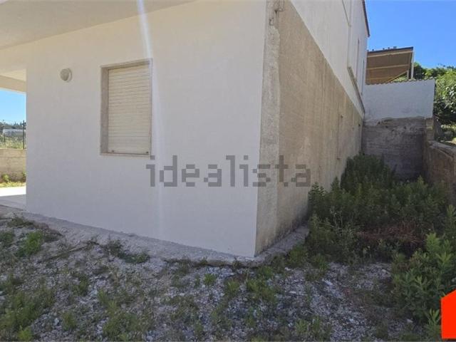 Villetta bifamiliare in vendita di 600 m²