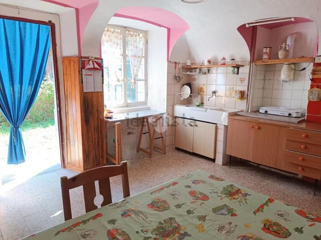 Villetta bifamiliare in vendita di 60 m² in Frazione Molino, 8