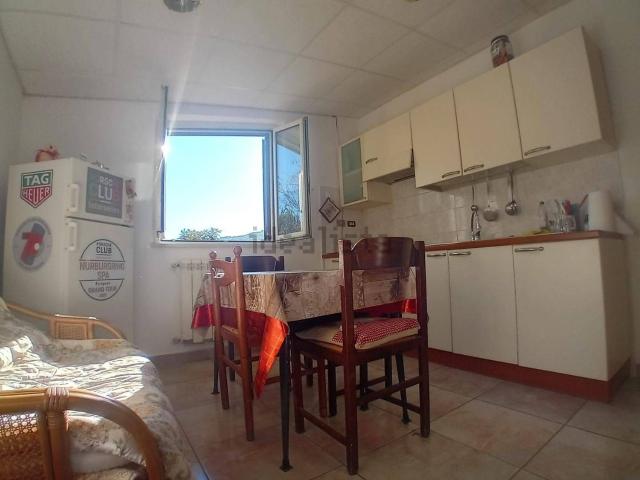 Villetta bifamiliare in vendita di 60 m² in Via Campo le Fraschette, 44