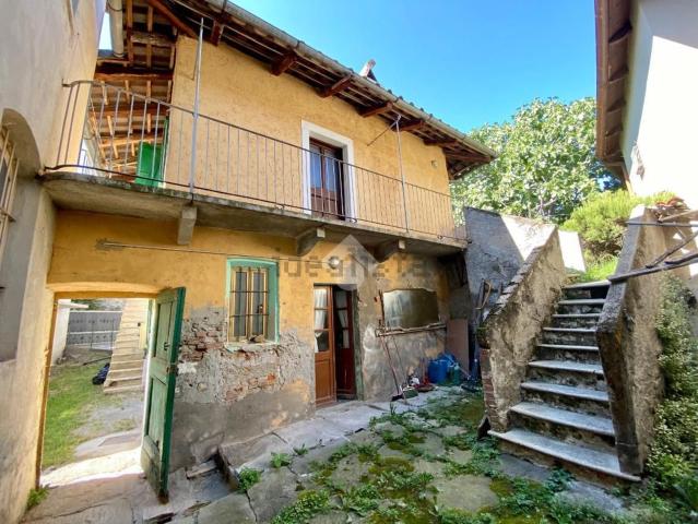 Villetta bifamiliare in vendita di 60 m² in Via Conte Carroccio, 30