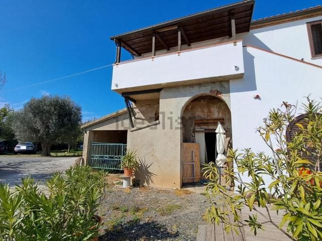 Villetta bifamiliare in vendita di 60 m² in Via della Repubblica, 107