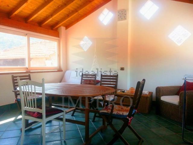 Villetta bifamiliare in vendita di 60 m² in Via Eroi Camporossesi