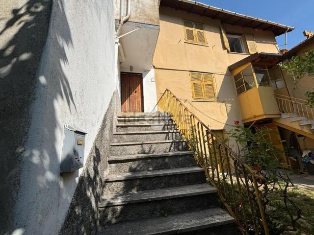 Villetta bifamiliare in vendita di 60 m² in Via Primo Maggio, 8