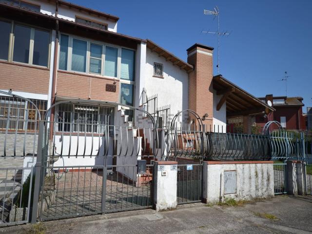 Villetta bifamiliare in vendita di 60 m² in Viale Libia, 22