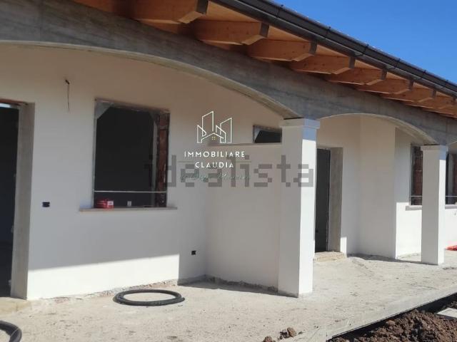 Villetta bifamiliare in vendita di 61 m² in Via Sassari
